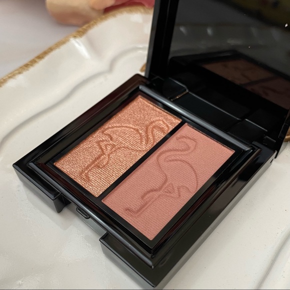 B. Lovely Eyeshadow Duo in Port-Au-Princess and So Deco - Picture 6 of 9